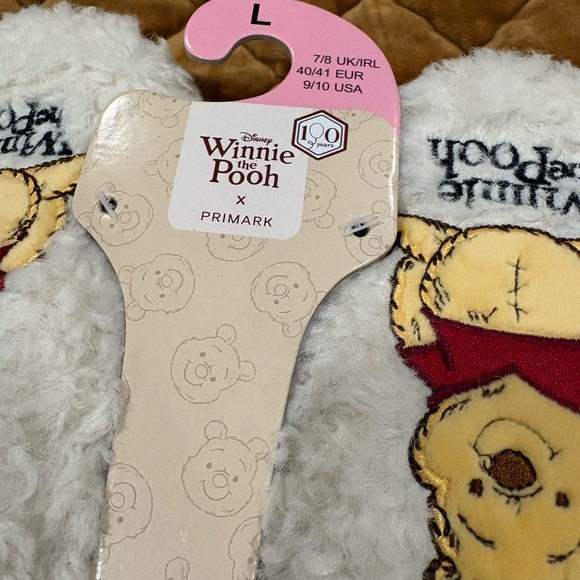 Disney x Primark Winnie the Pooh Slippers - Beige Size L 9/10 UK 7/8 NWT - Picture 2 of 3